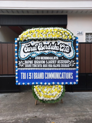 Papan Bunga Duka di Cirangrang